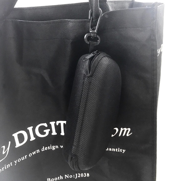 Sunglass Protector Case Clip-On - NEW - Picture 5 of 6